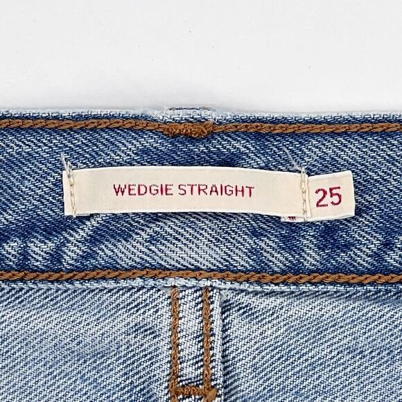 LEVI’S Wedgie Straight Distressed Jeans Women’s Size 25 Authentically Yours - Picture 4 of 6